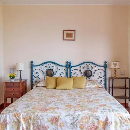 Villa Lia 10, Emma
